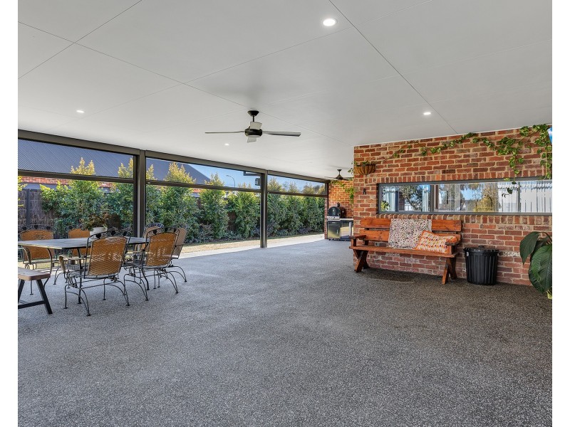 15 Bayaderra Court, Moama NSW 2731