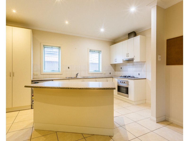 48 Declan Way, Echuca VIC 3564