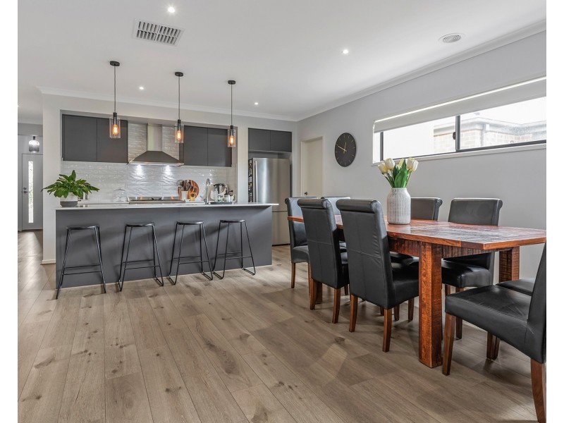 97 Mayflower Drive, Moama NSW 2731