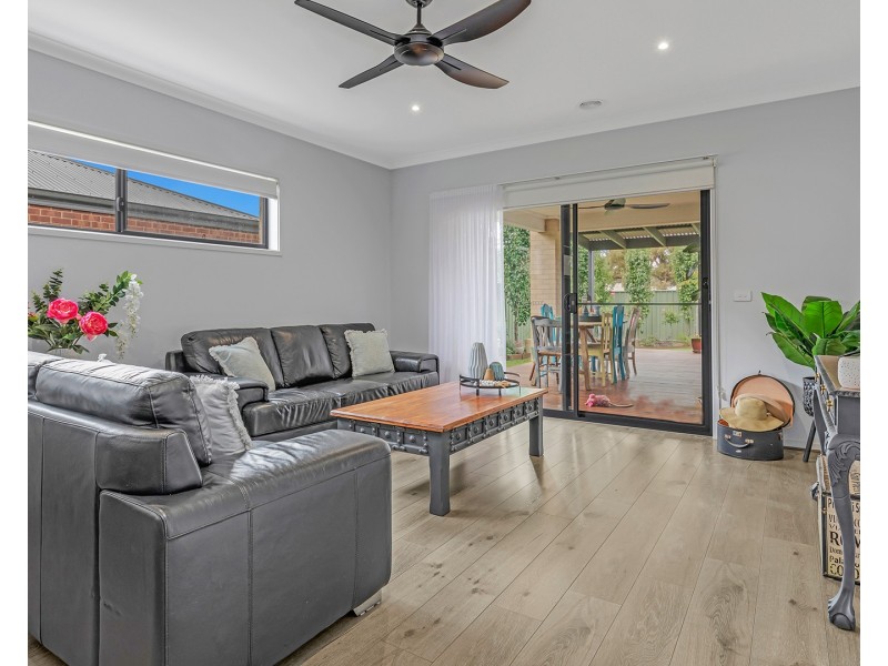 97 Mayflower Drive, Moama NSW 2731