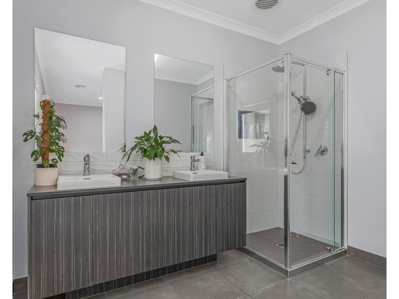 97 Mayflower Drive, Moama NSW 2731