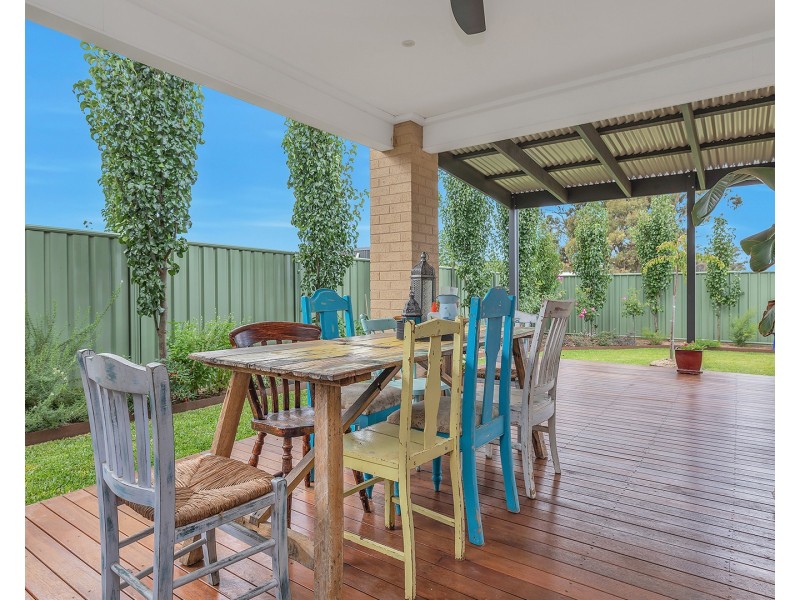 97 Mayflower Drive, Moama NSW 2731