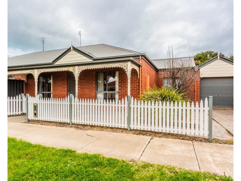 2/10 Collier Street, Echuca VIC 3564