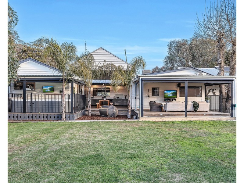 19 Brown Road, Echuca VIC 3564