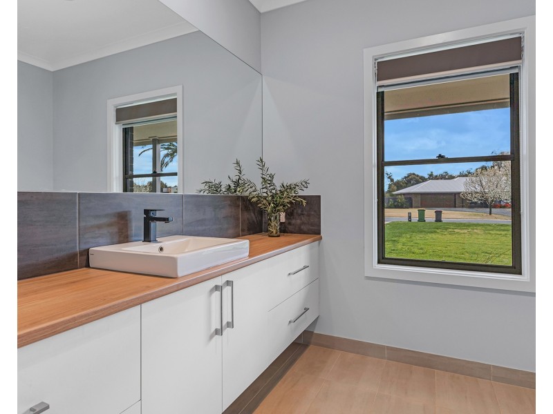 11 Furlong Court, Echuca VIC 3564