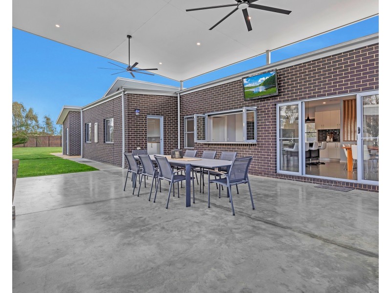 11 Furlong Court, Echuca VIC 3564