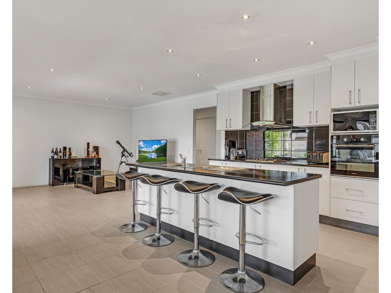 26 Riverina Parade, Echuca VIC 3564