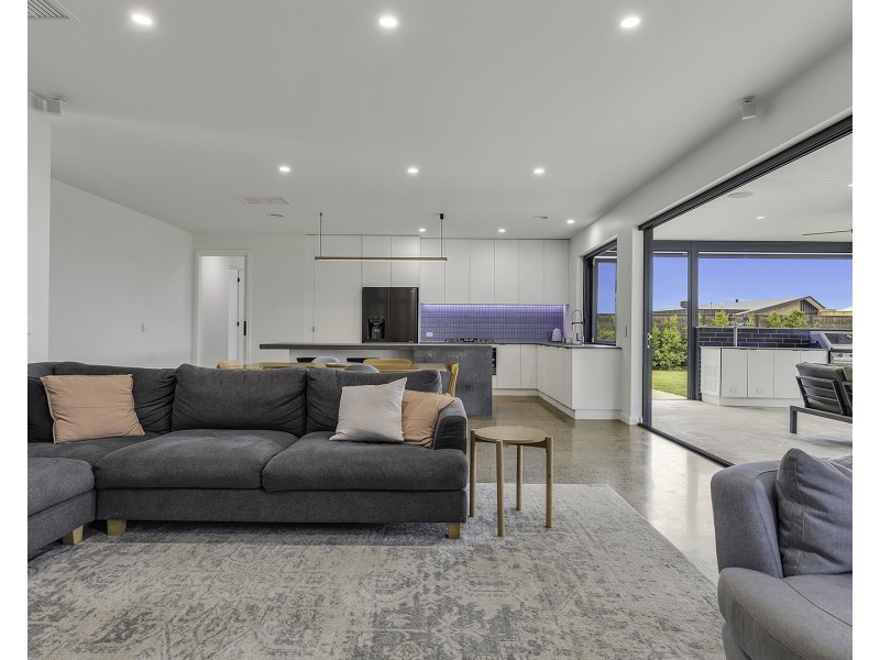 24 Salmongums Drive, Moama NSW 2731