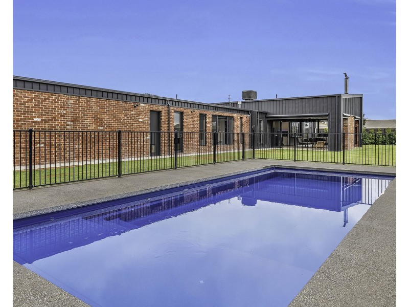 24 Salmongums Drive, Moama NSW 2731