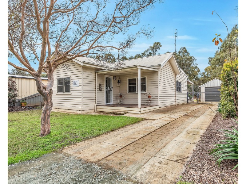 52 Moama Street, Echuca VIC 3564