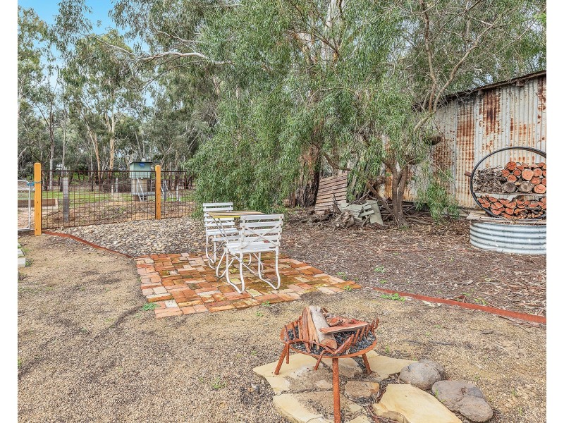52 Moama Street, Echuca VIC 3564