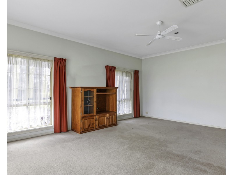 15 Lawson Drive, Moama NSW 2731
