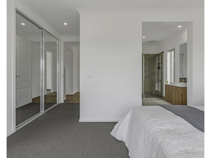 10 Sand Piper Street, Moama NSW 2731