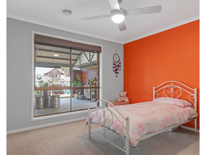46 Adelaide Crescent, Echuca VIC 3564