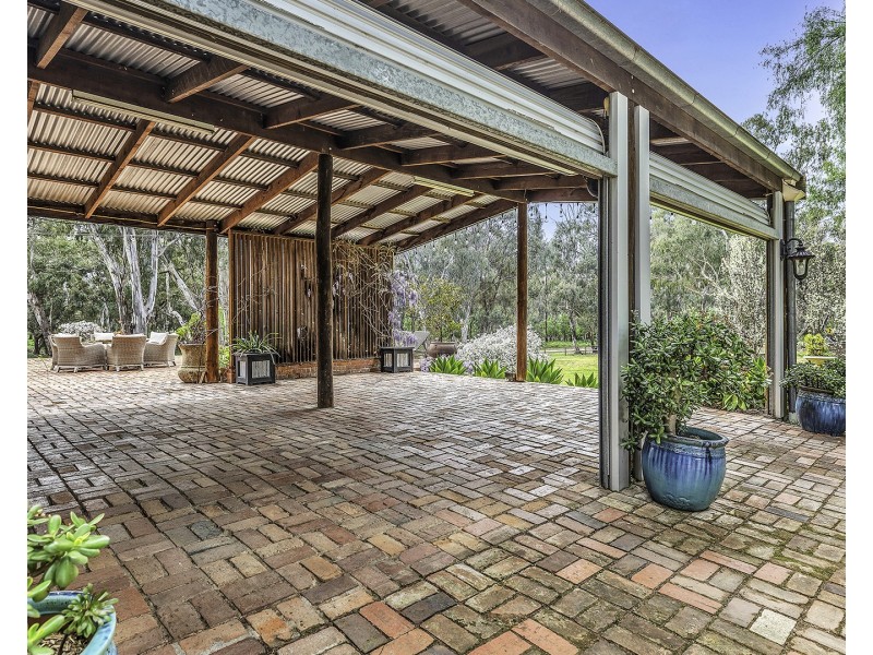 14 Hansen Street, Echuca VIC 3564
