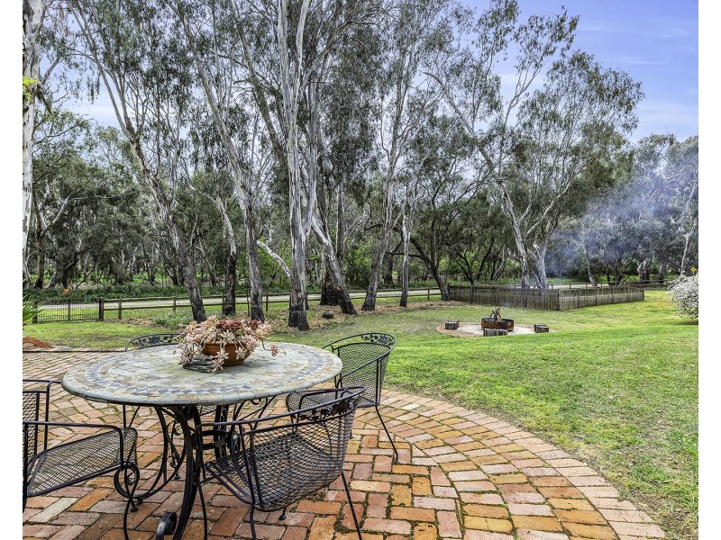 14 Hansen Street, Echuca VIC 3564