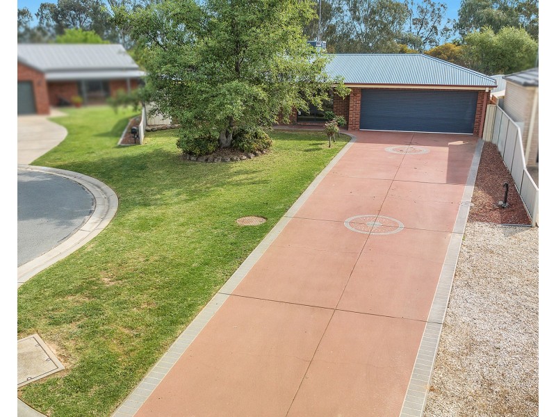 13 Aberdeen Way, Moama NSW 2731