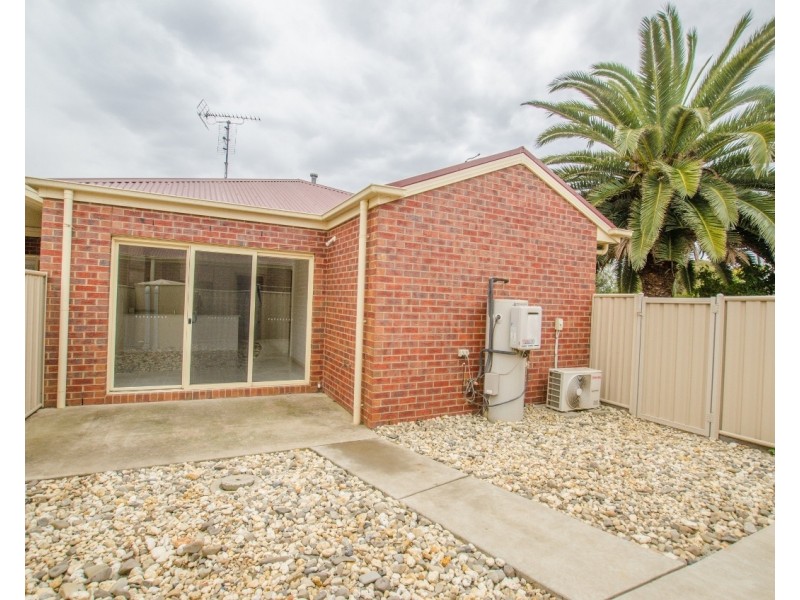 2/135 Goulburn Road, Echuca VIC 3564