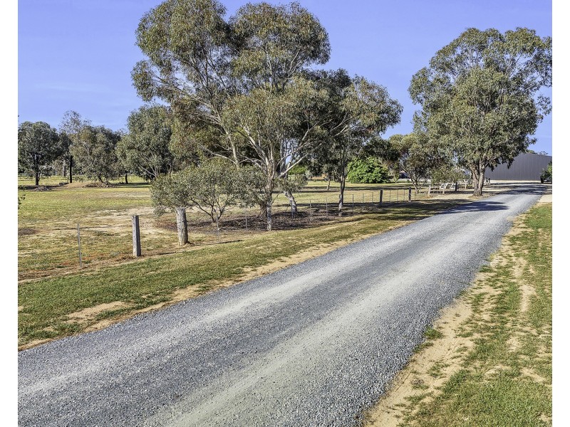 415 Mary Ann Road, Echuca VIC 3564