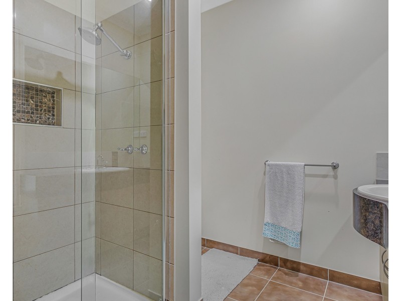 79 Schoeffel Drive, Echuca VIC 3564