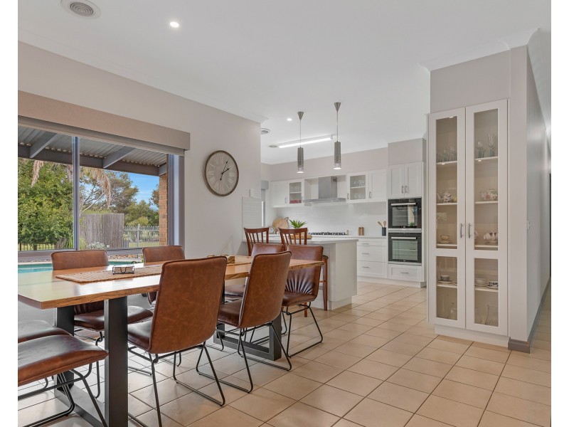 8 Ainsley Court, Echuca VIC 3564