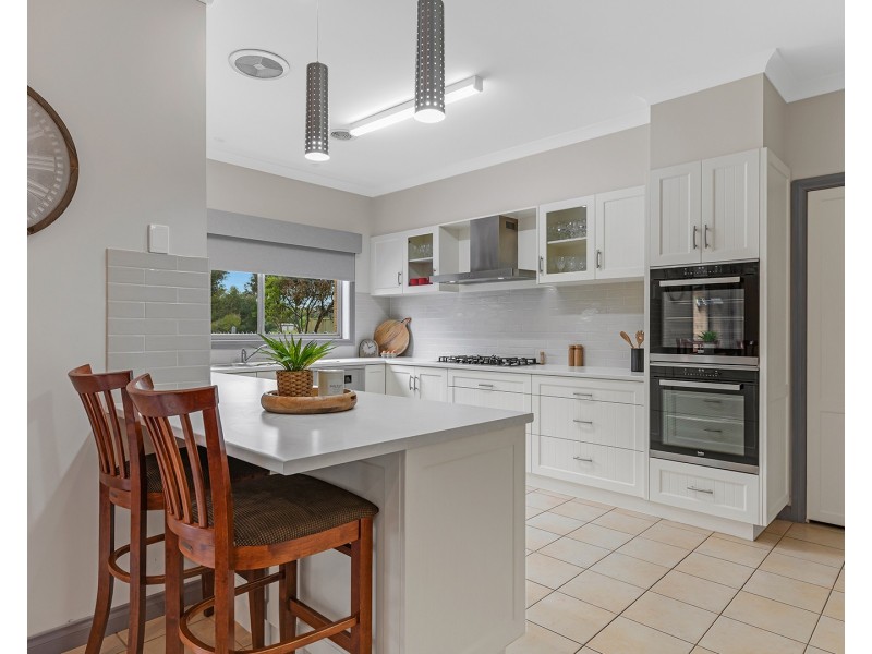 8 Ainsley Court, Echuca VIC 3564