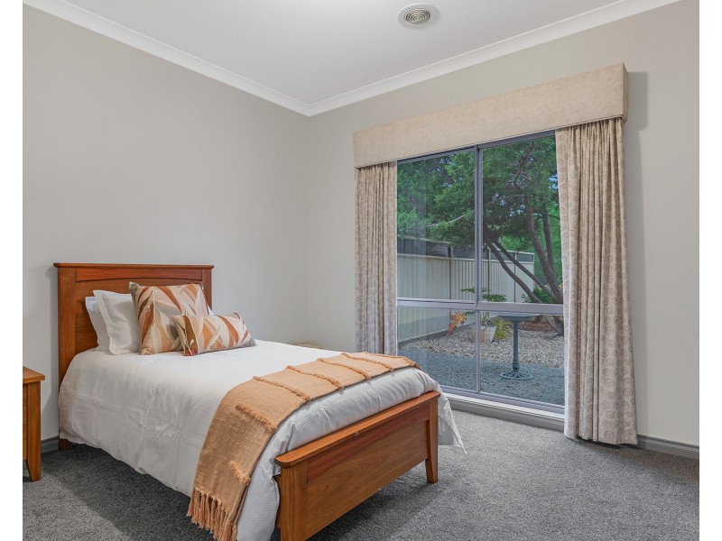 8 Ainsley Court, Echuca VIC 3564