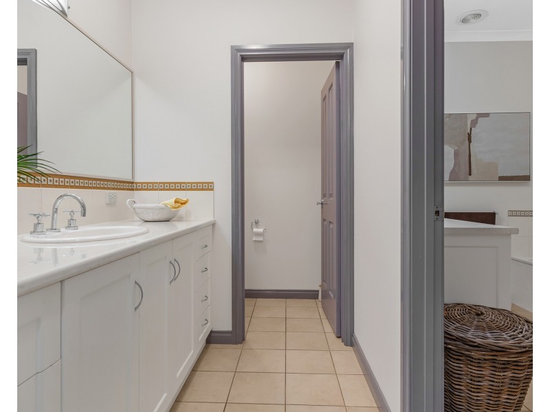 8 Ainsley Court, Echuca VIC 3564