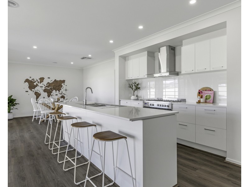 8 Olive Court, Echuca VIC 3564