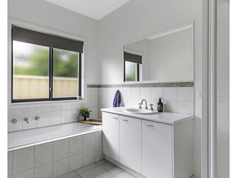 11 Orkney Court, Moama NSW 2731