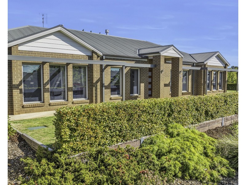 8 Forfar Drive, Moama NSW 2731