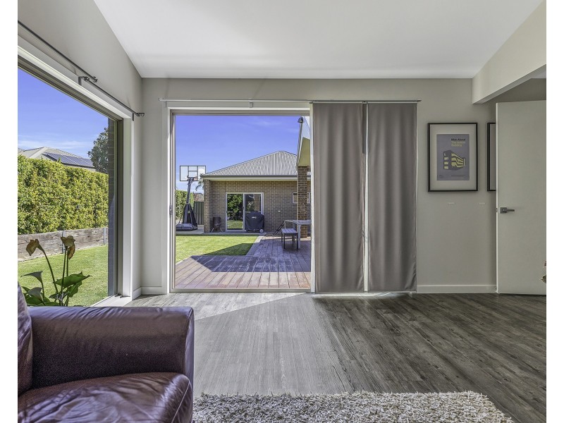 8 Forfar Drive, Moama NSW 2731