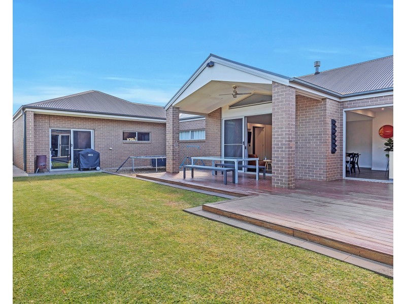 8 Forfar Drive, Moama NSW 2731