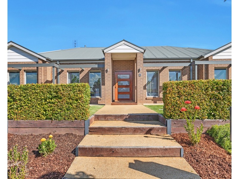 8 Forfar Drive, Moama NSW 2731