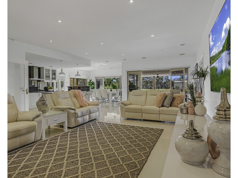 83 Schoeffel Drive, Echuca VIC 3564