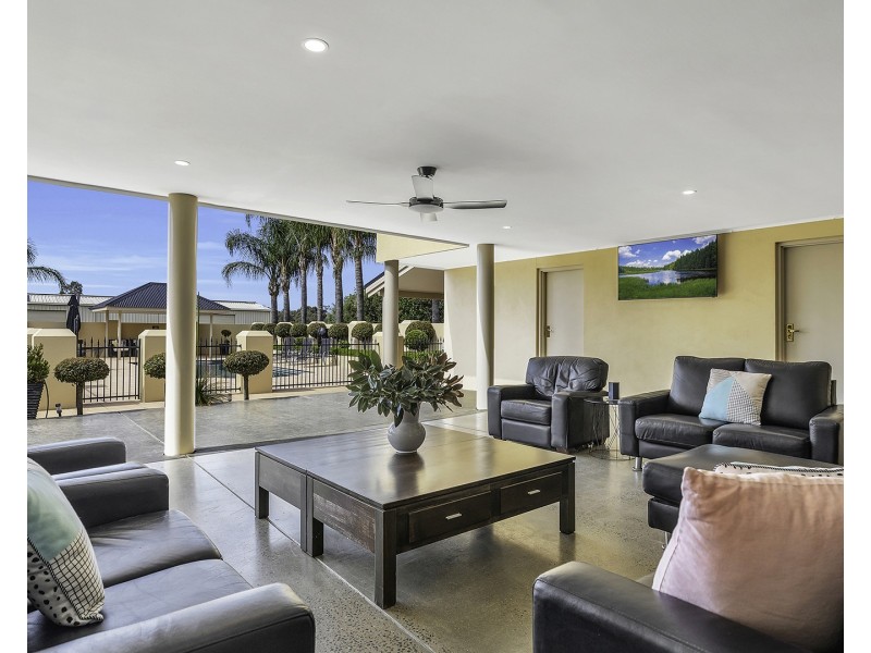 83 Schoeffel Drive, Echuca VIC 3564