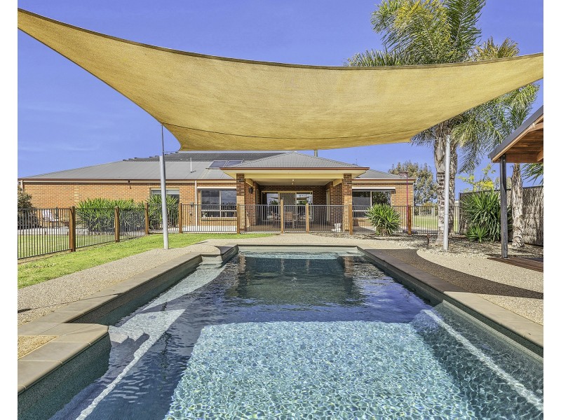 1318 Simmie Road, Strathallan, Echuca VIC 3564