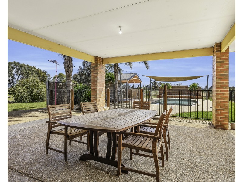 1318 Simmie Road, Strathallan, Echuca VIC 3564
