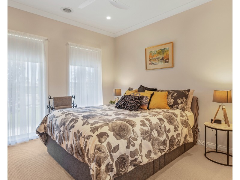 19 Simms Street, Moama NSW 2731