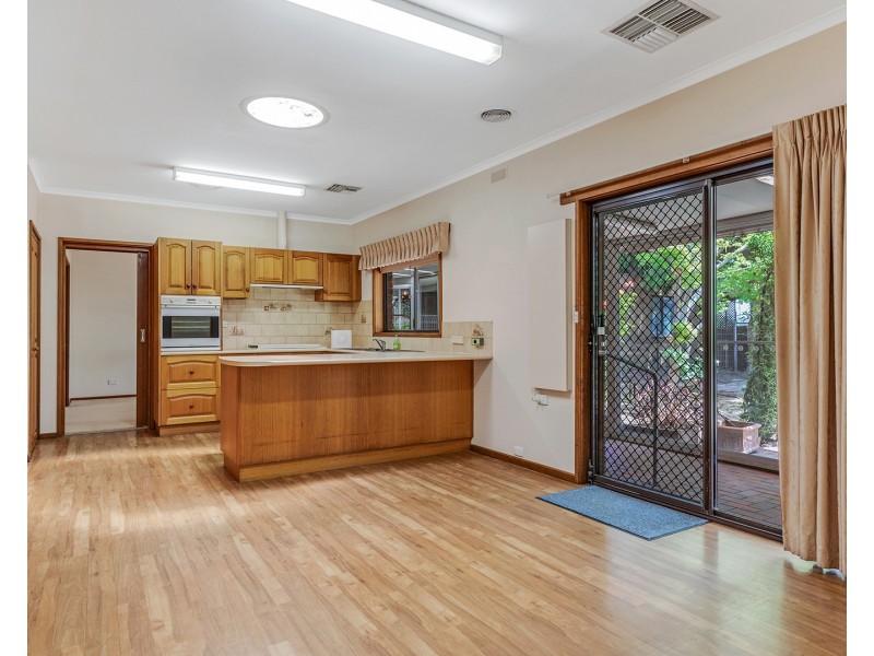 24 Rutley Crescent, Echuca VIC 3564