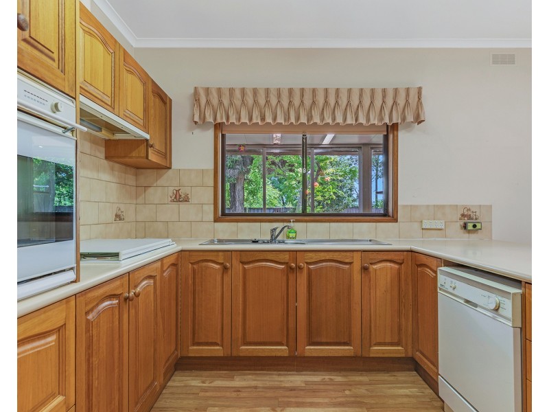 24 Rutley Crescent, Echuca VIC 3564