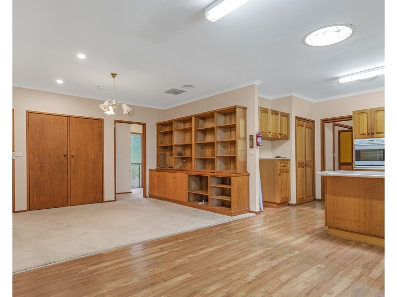 24 Rutley Crescent, Echuca VIC 3564