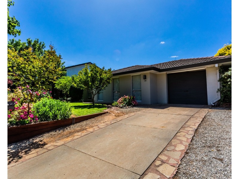 24 Hillview Avenue, Moama NSW 2731