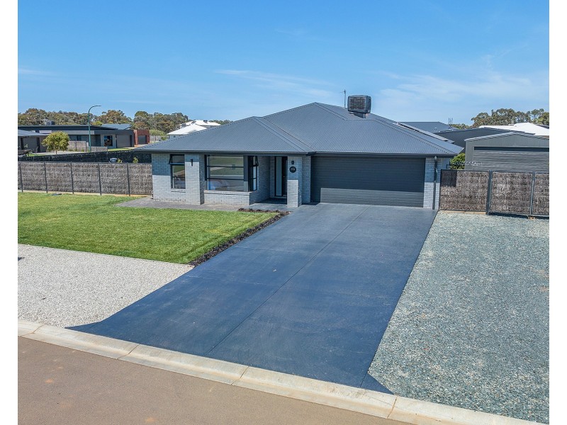 45 Sugar Gums Drive, Moama NSW 2731