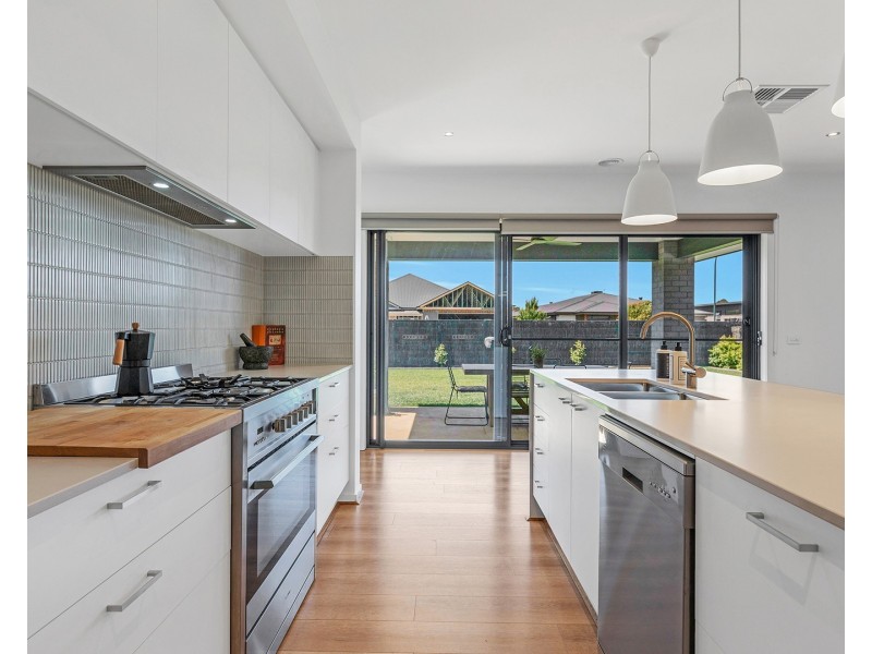 45 Sugar Gums Drive, Moama NSW 2731