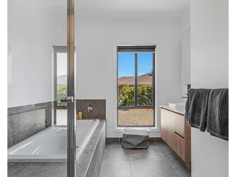 45 Sugar Gums Drive, Moama NSW 2731