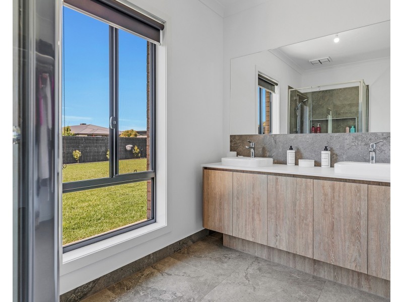 45 Sugar Gums Drive, Moama NSW 2731