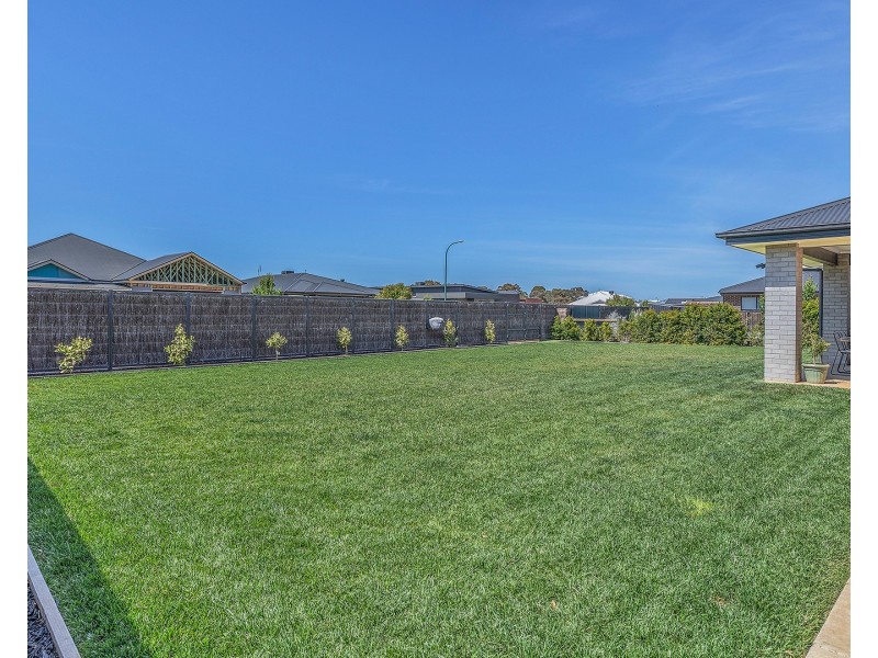 45 Sugar Gums Drive, Moama NSW 2731