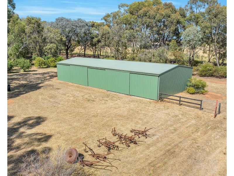 123 Latham Road, Echuca VIC 3564