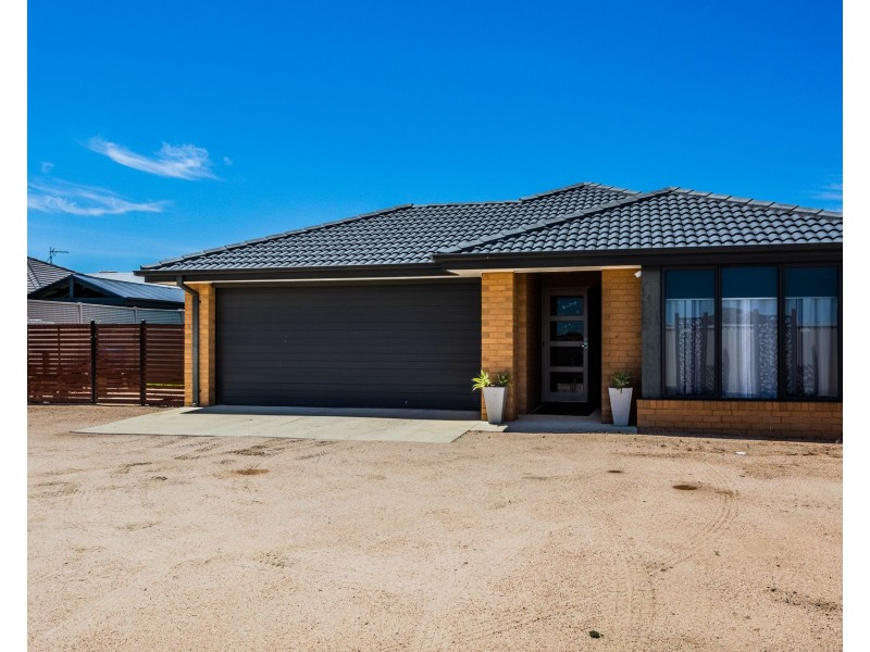 51 Bridlington Avenue, Echuca VIC 3564